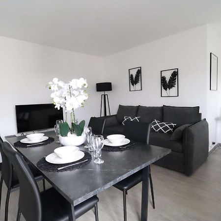 Frenchy By Plaza Apartment Serris Exterior photo
