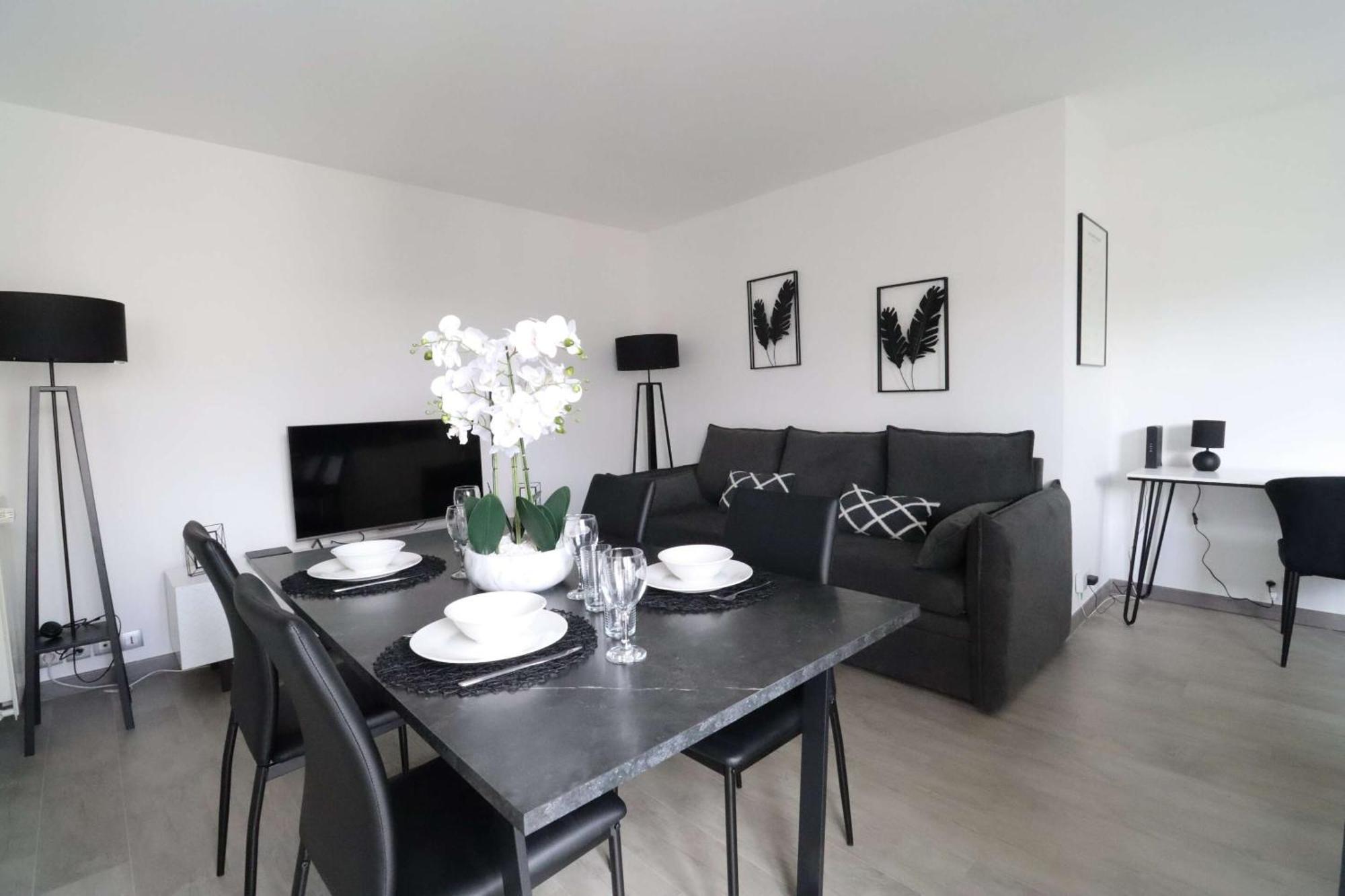 Frenchy By Plaza Apartment Serris Exterior photo